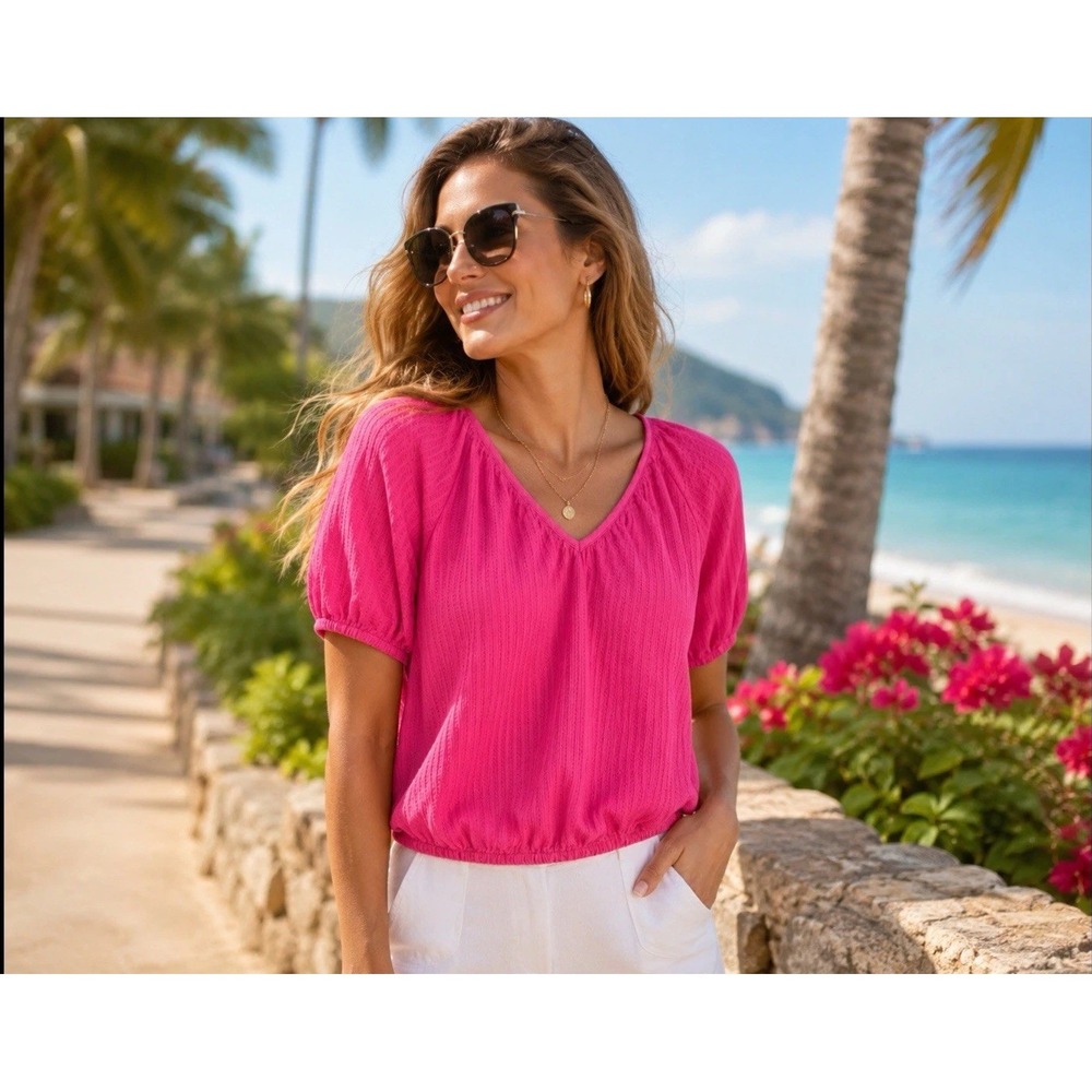 Loft M Pink Crinkle‎ Seersucker Top Bubble Short Sleeve V Neck Cropped Hot Pink